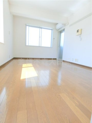 DUOMO山王（デュオモサンノウ）の居間・リビング