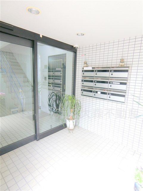 DUOMO山王（デュオモサンノウ）のエントランス