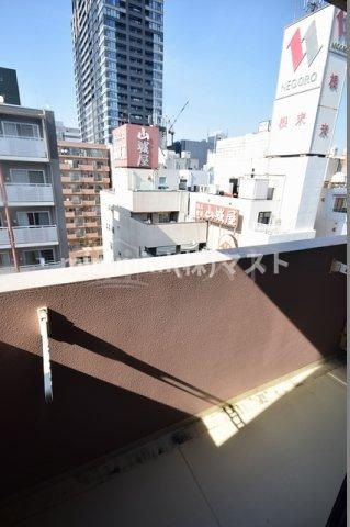 セントアミール南久宝寺のバルコニー