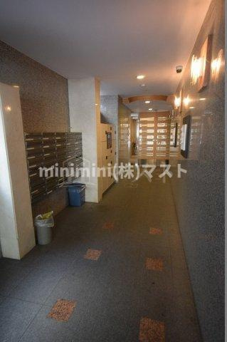 セントアミール南久宝寺のエントランス