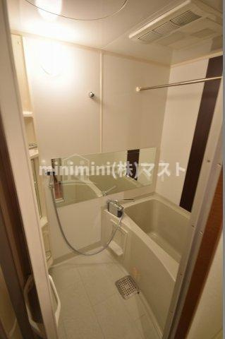 セントアミール南久宝寺の浴室|改装前の写真です