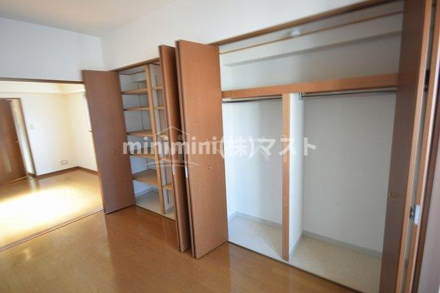 セントアミール南久宝寺の収納|改装前の写真です