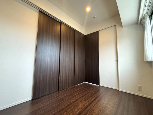 リビオレゾン大手町の洋室