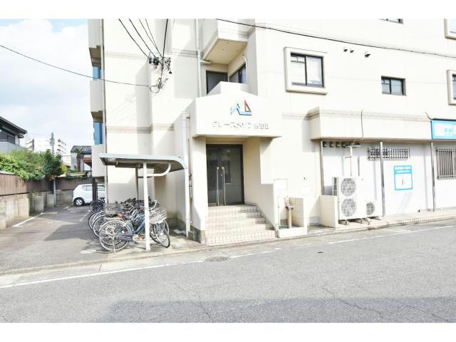 グレースメゾン名海3のエントランス|清潔なエントランスです