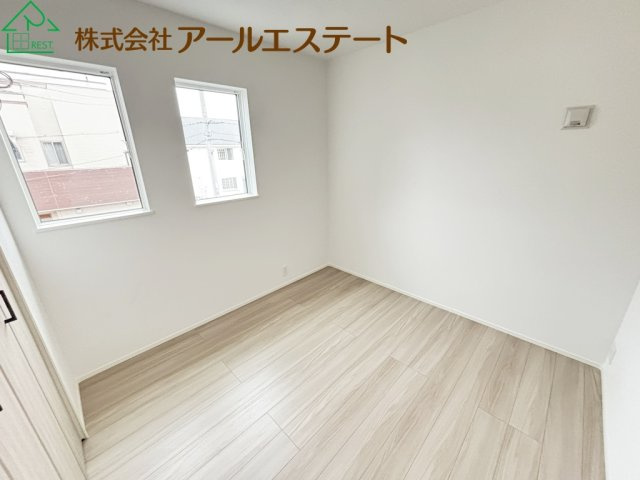加古川市東神吉町西井ノ口 1期　　JR「宝殿駅」徒歩20分の子供部屋