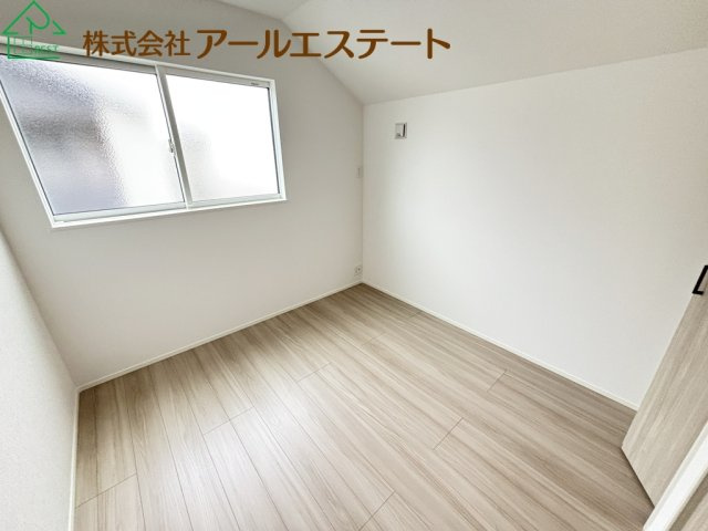 加古川市東神吉町西井ノ口 1期　　JR「宝殿駅」徒歩20分の子供部屋