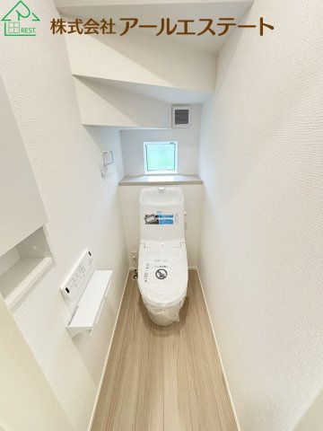 加古川市東神吉町西井ノ口 1期　　JR「宝殿駅」徒歩20分のトイレ