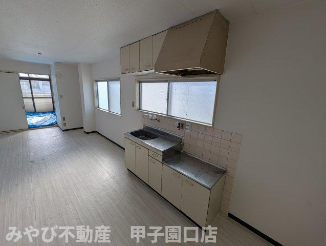 メゾンオオギのキッチン