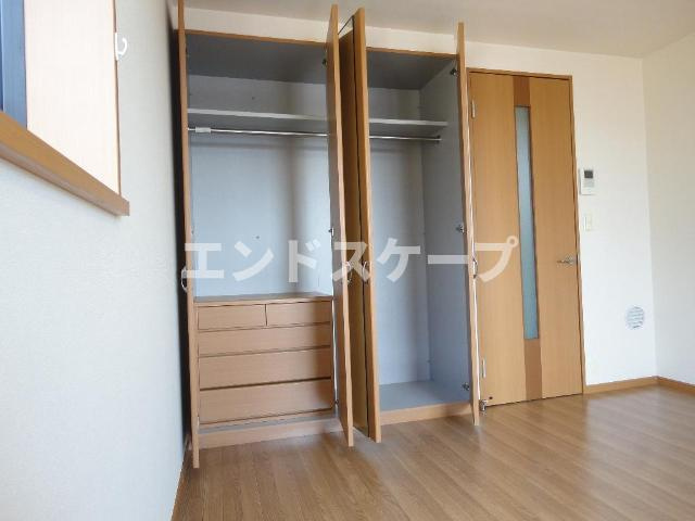 ボナールの収納|クローゼット
高崎、前橋のお部屋探しはエンドスケープまで！お客様の理想お聞かせ下さい♪