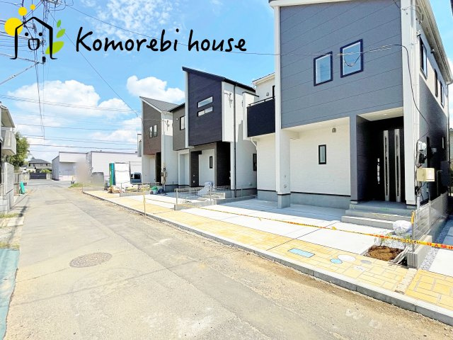 上尾市本町５丁目　新築一戸建て　ブルーミングガーデン　02の前面道路含む現地写真|前面道路含む現地写真です