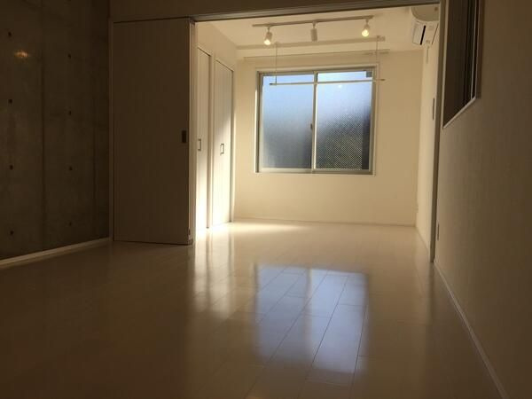 グローリオシェルト成増の居間・リビング