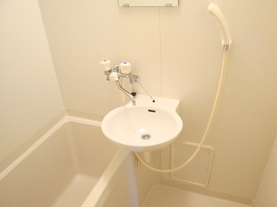 【浴室】 | レオパレスPRIMROSEⅠ | 画像5