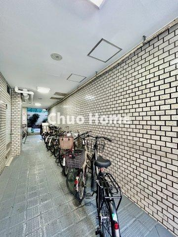 恵進マンションの駐輪場|【自転車置き場】最新の空き状況や費用などの詳細は担当スタッフまでお問い合わせください。