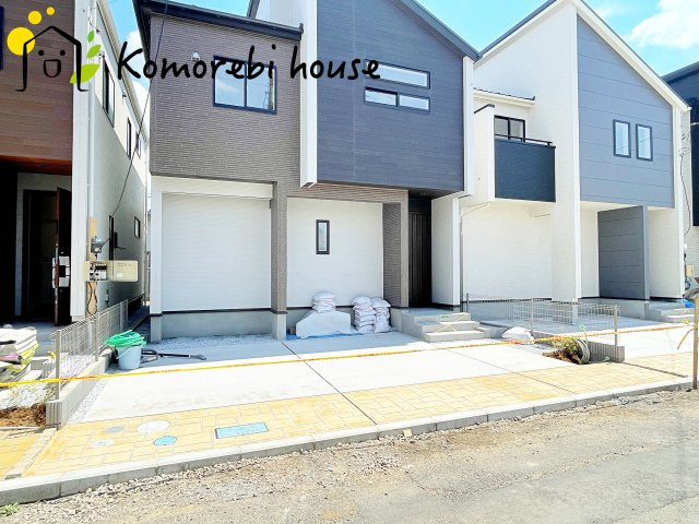 上尾市本町５丁目　新築一戸建て　ブルーミングガーデン　03の前面道路含む現地写真|5/2撮影