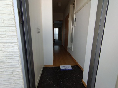 【玄関】 | レオパレスタラセア