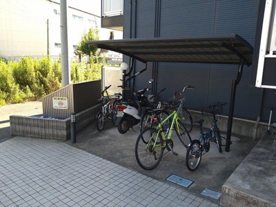 【その他共用部分】 | レオパレスタラセア | 駐輪場　原付＆自転車のみ駐輪可能