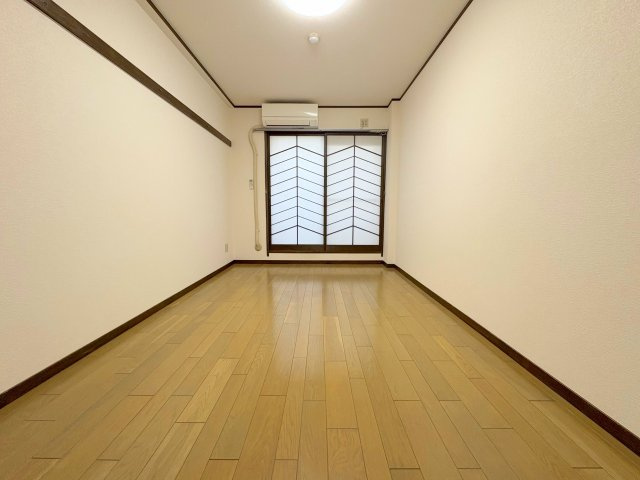 ラ・ロッカの居間・リビング