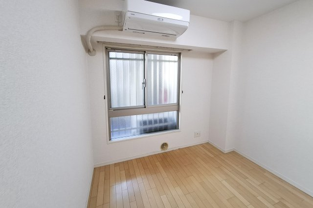 リーベスト岸和田パレッツの洋室|洋室1