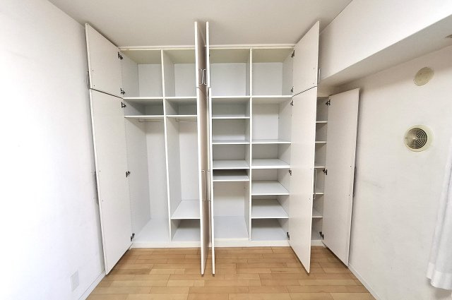 リーベスト岸和田パレッツの収納|洋室2クローゼット