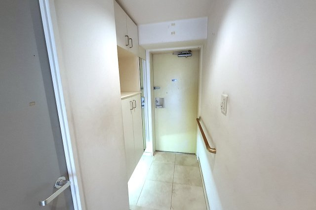 リーベスト岸和田パレッツの玄関|玄関