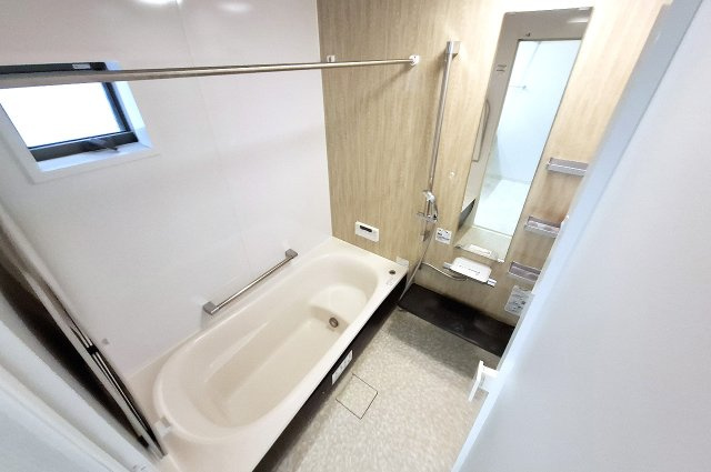 泉佐野市羽倉崎上町３丁目の浴室|バスルーム（浴室乾燥機付）