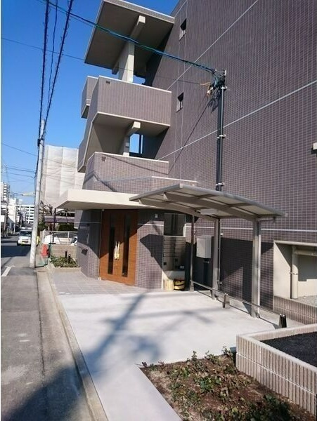 IRIS COURT(アイリスコート)　　　刈谷市の賃貸はクラスホーム刈谷店のエントランス