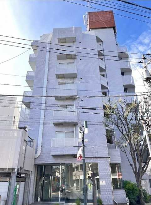サンヒルズ用賀　駅近　南向き　駐車場の外観