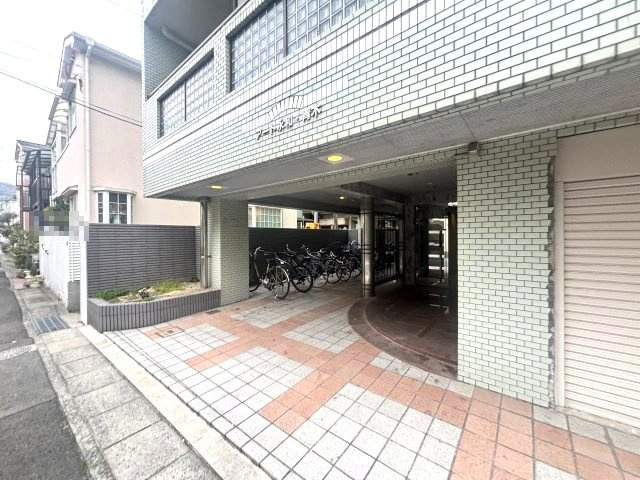 アート永和青木のエントランス