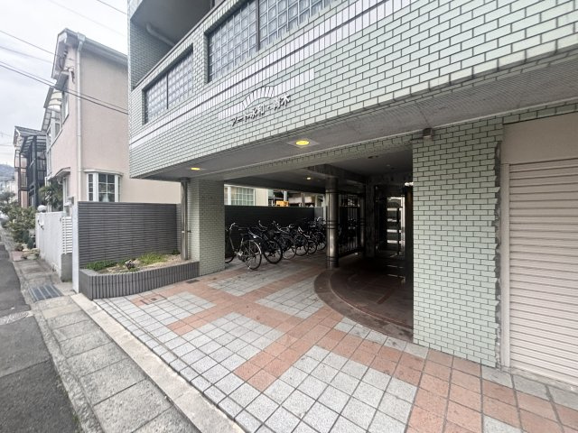 アート永和青木のエントランス