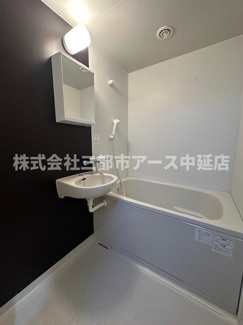 【浴室】 | グラスハイム | グラスハイム　は三都市アース中延店へお任せください！　ご内覧可能なお部屋は物件現地お待ち合わせご案内可能です！