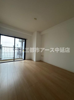 【居間・リビング】 | グラスハイム | グラスハイム　は三都市アース中延店へお任せください！　ご内覧可能なお部屋は物件現地お待ち合わせご案内可能です！