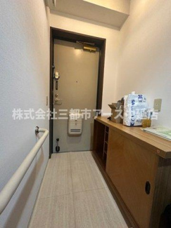 【玄関】 | グラスハイム | グラスハイム　は三都市アース中延店へお任せください！　ご内覧可能なお部屋は物件現地お待ち合わせご案内可能です！