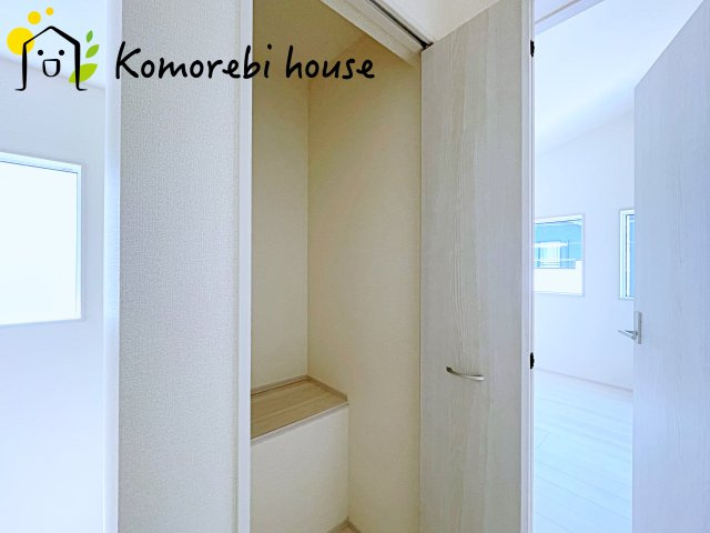 上尾市本町５丁目　新築一戸建て　ブルーミングガーデン　04の収納|こまごまとしたものを収納できそうですね