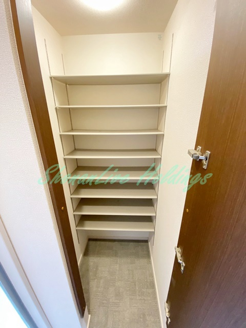 藤沢市円行のアパートの収納