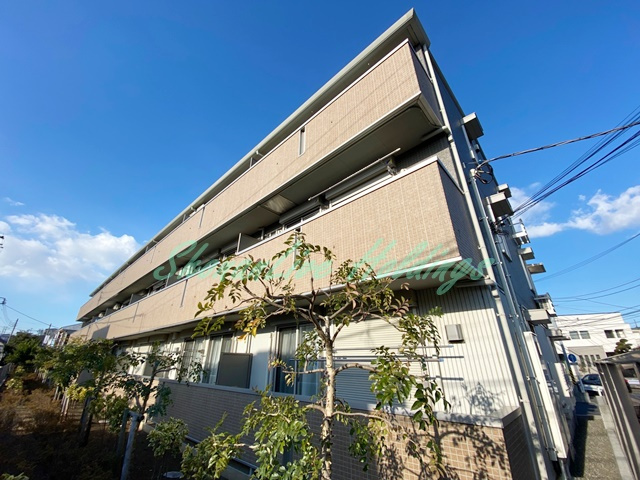 藤沢市円行のアパート