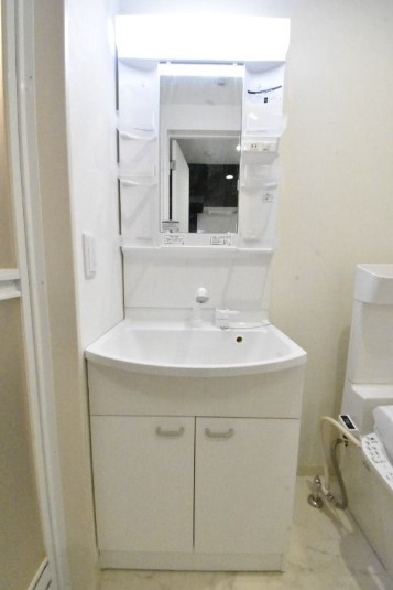 ＫＬＥＩＳ東大宮の洗面所