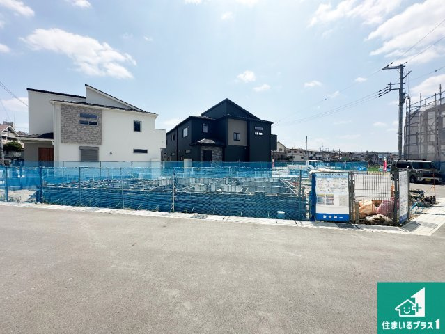 ●生駒市中菜畑　第1期・第2期　新築一戸建ての外観|ご案内の際は現地集合はもちろん、ご自宅の送迎や最寄りの駅迄のお迎え等お気軽にご相談ください。
