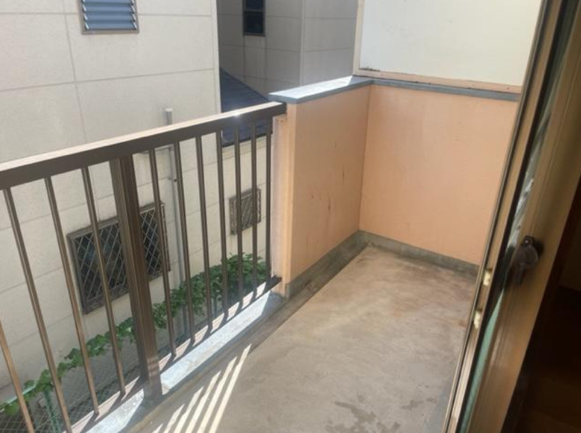 愛知県名古屋市西区1棟売りマンション【カーサヴィヴィアン名西】のバルコニー