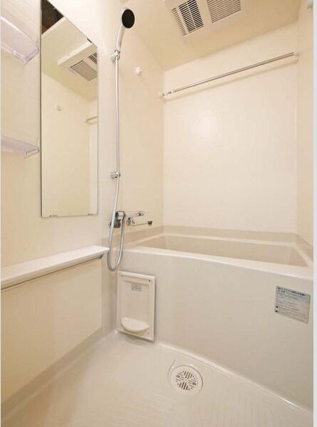 MAXIV大須観音の浴室|同シリーズの内装写真となります