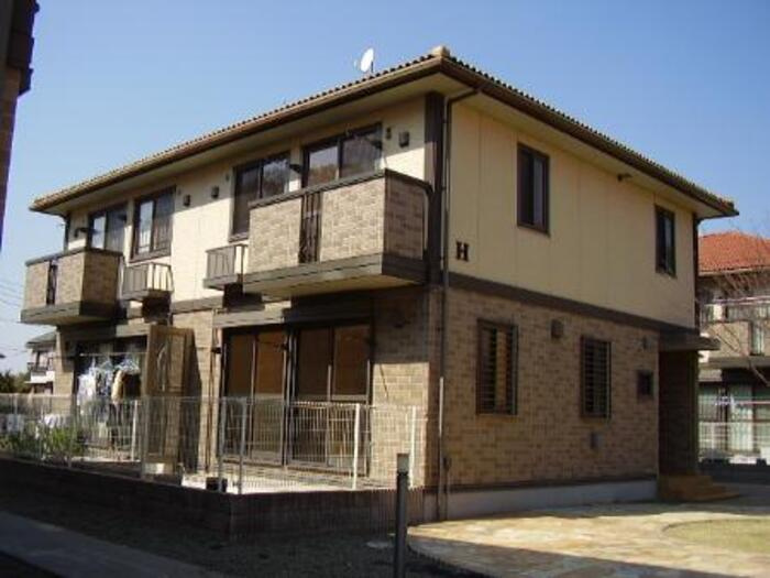 プロイド中央 ABCDEFGHの外観