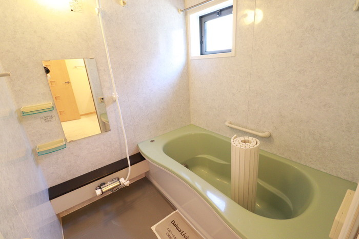 プロイド中央 ABCDEFGHの浴室|浴室