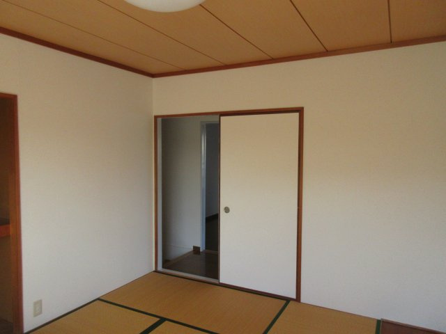 タウンハウス森北の和室