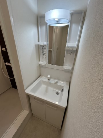 ラフマート南塚口の洗面所