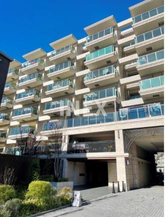 横浜市磯子区東町の賃貸マンションの外観