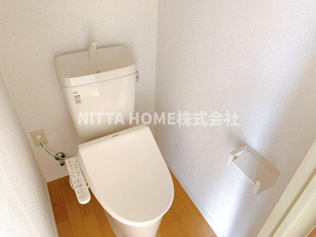 コーポ公手のトイレ|温水洗浄付きのトイレです＊