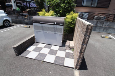 【その他共用部分】 | フローレンス | 敷地内ゴミ置き場