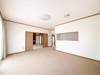 【居間・リビング】 | 伊勢崎市堀口町　中古住宅