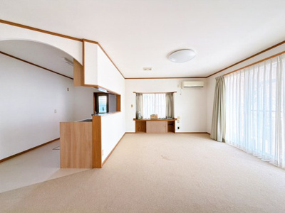 【居間・リビング】 | 伊勢崎市堀口町　中古住宅