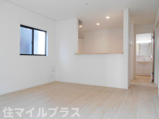 【居間・リビング】 | 二本松市郭内2丁目新築一戸建て6棟 | 使いやすい居間です