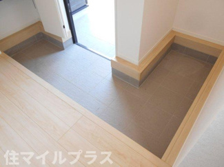 【玄関】 | 二本松市郭内2丁目新築一戸建て6棟 | 毎日通る玄関はこちらです
